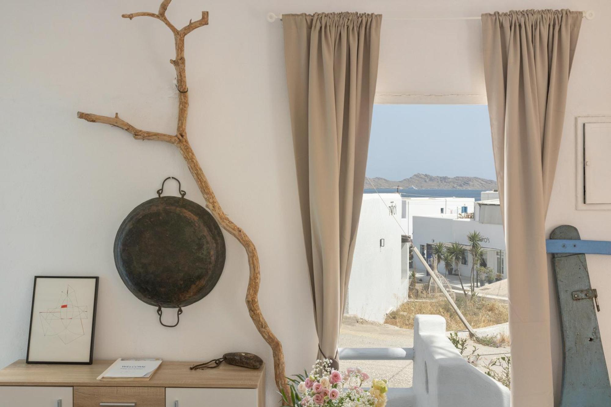 Studio Home Naousa  Bilik gambar