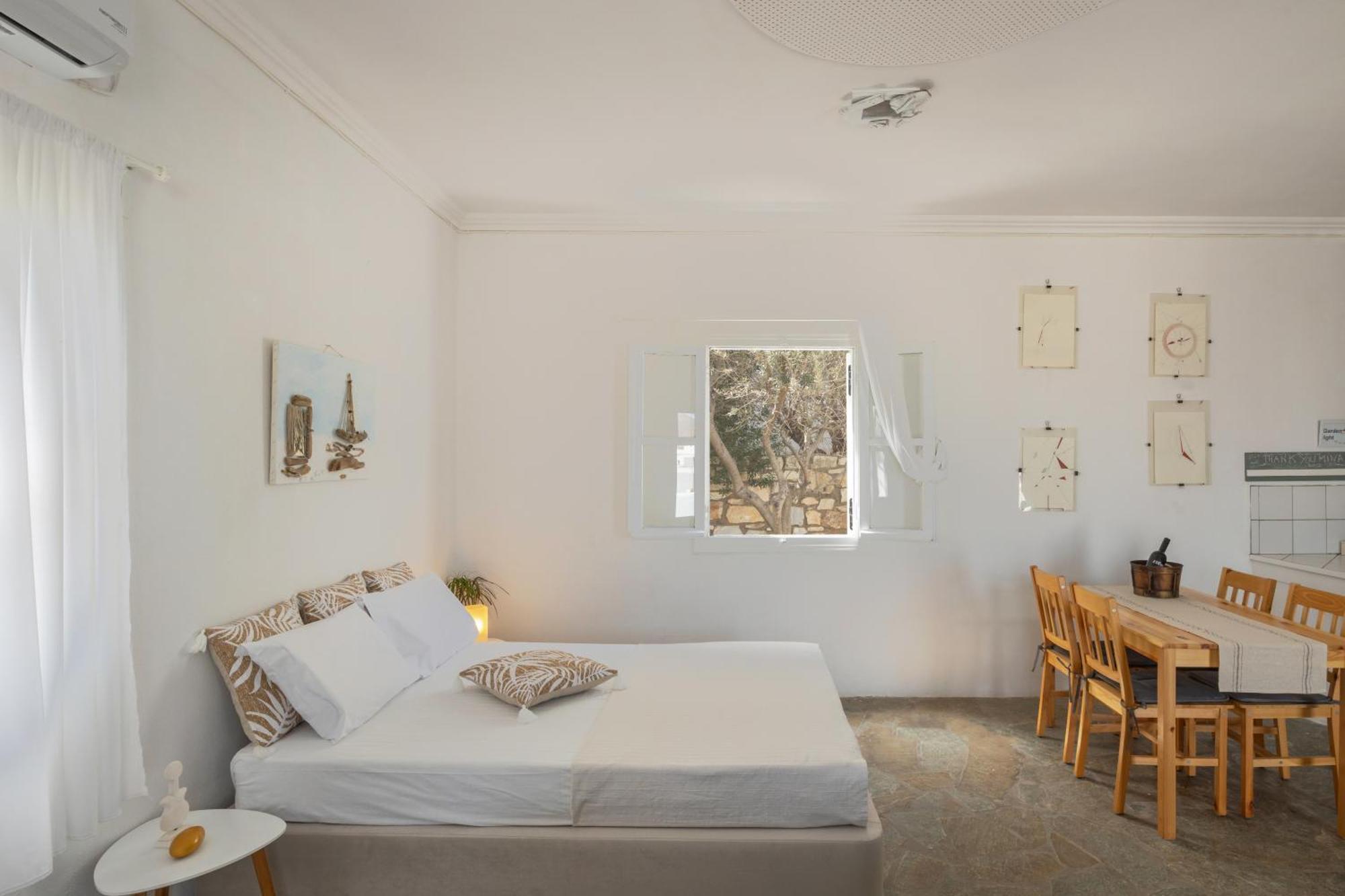 Studio Home Naousa  Bilik gambar