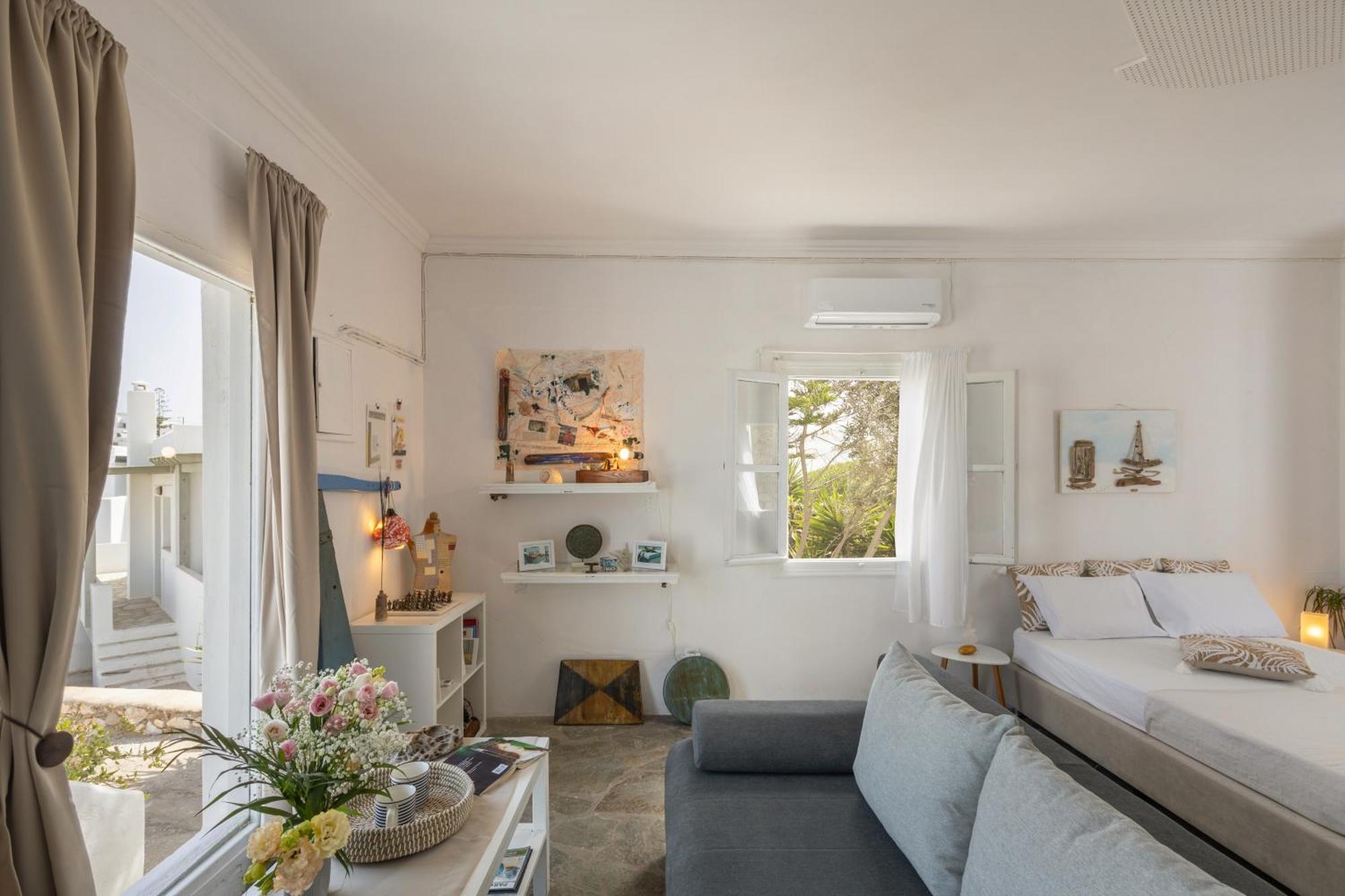 Studio Home Naousa  Bilik gambar